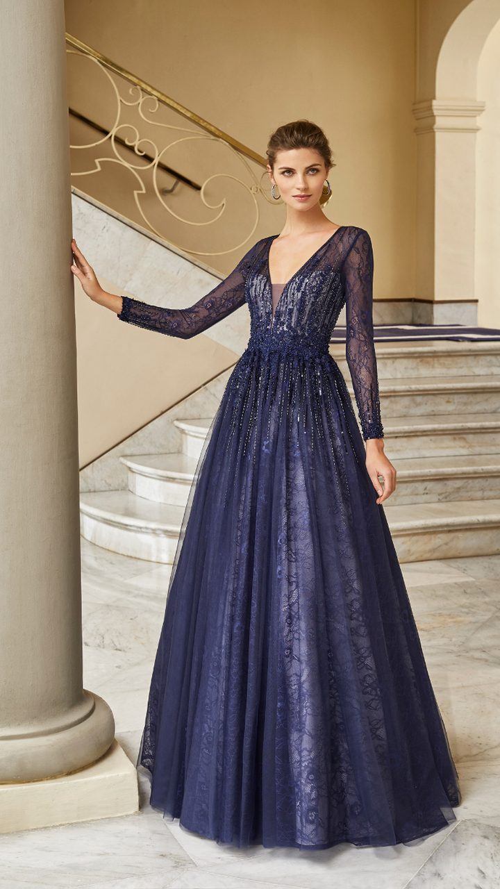 Elegant cocktail dresses in Dubai